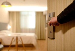 非夫妻关系可以住宾馆吗（非夫妻入住宾馆新规）