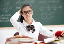 高三孩子焦虑抑郁厌学不去上学怎么办（高三孩子焦虑抑郁厌学怎么办）